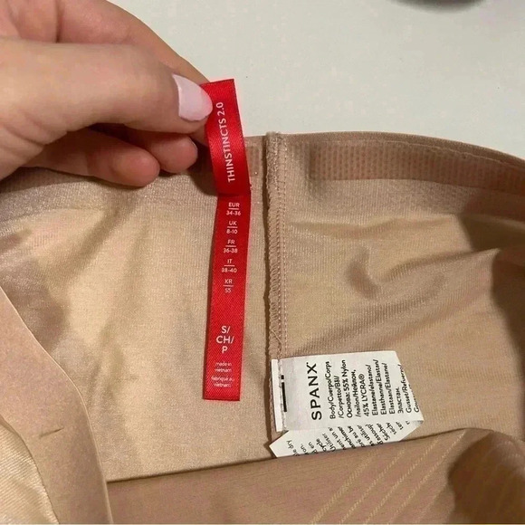 NWT SPANX Thinstincts® 2.0 High-Waisted  Mid-Thigh Short S - Picture 7 of 8